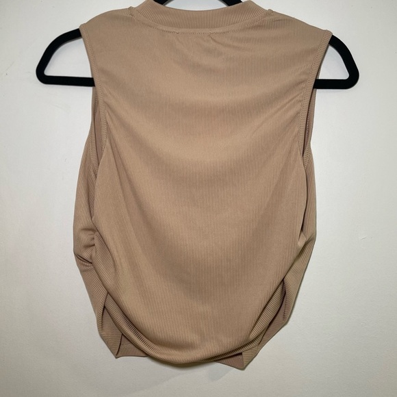 NWT Sleeveless Tan Crop Top With Side Ruching Size L - Picture 2 of 8
